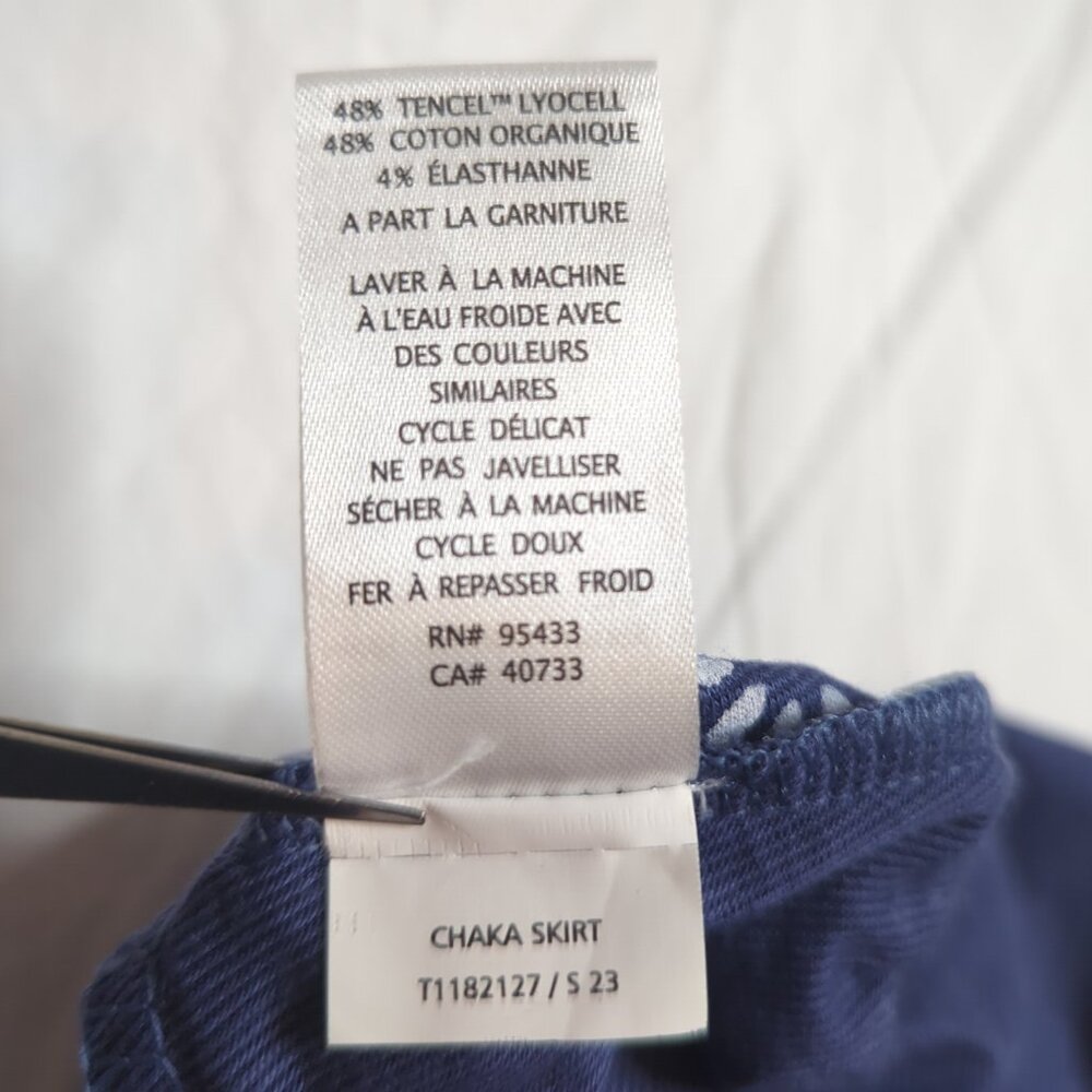 Toad&Co Women's Size Small Chaka Skirt, Navy Blue Print - Picture 7 of 8